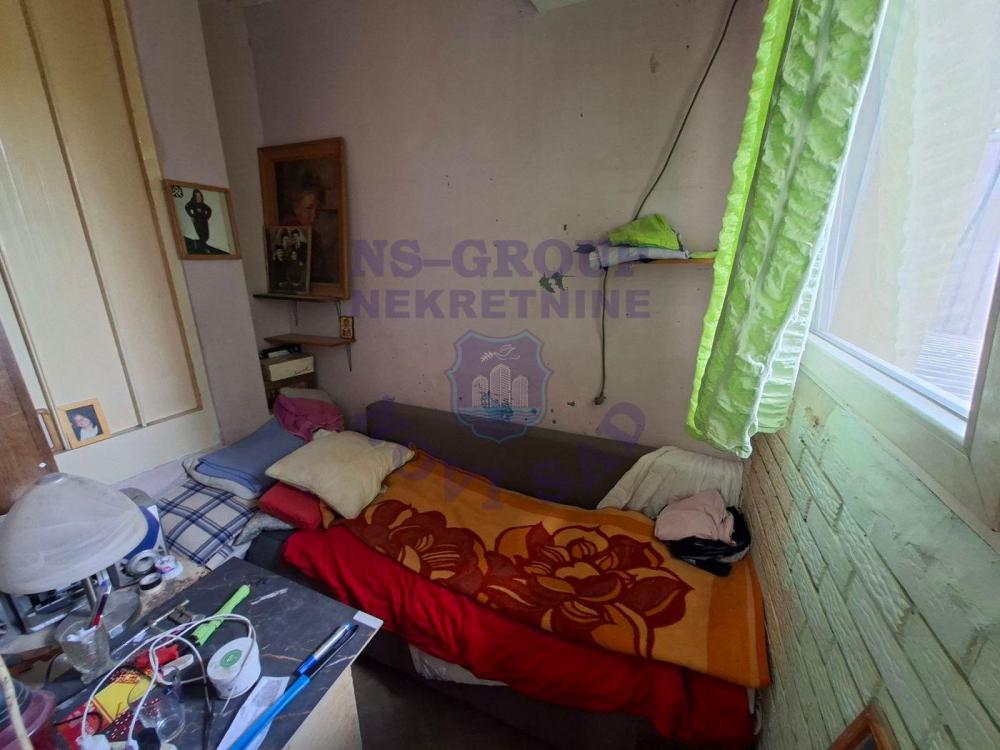 Slika 1 - Troiposoban stan na Limanu 2 