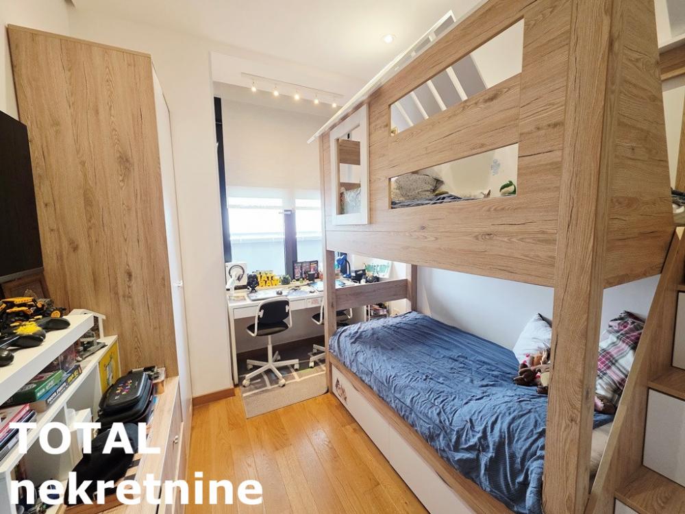 Slika 10 - Stan,NOVI SAD,CENTAR,kv: 73.00, € 474500, ID: 1102507