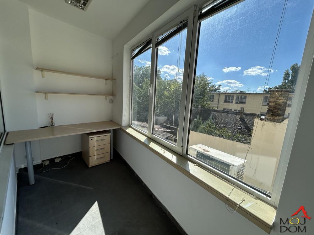 Slika 5 - Stan,NOVI SAD,BULEVAR,kv: 46, € 147290, ID: 1031515