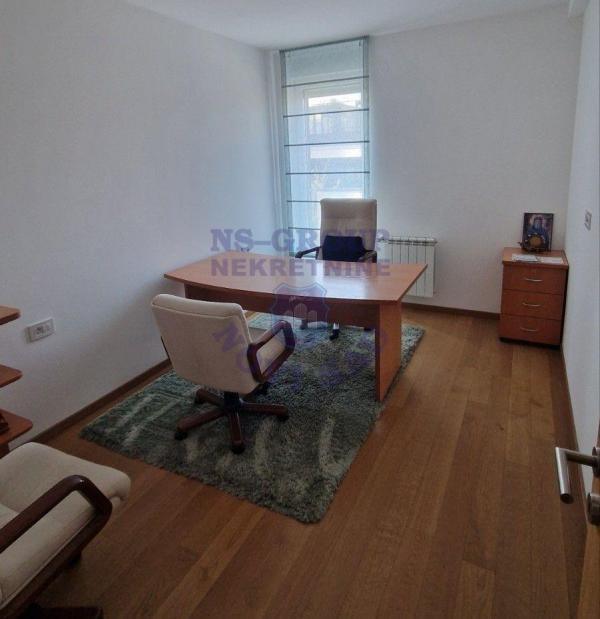 Slika 3 - Lux dvosoban stan na Bulevaru Evrope! 