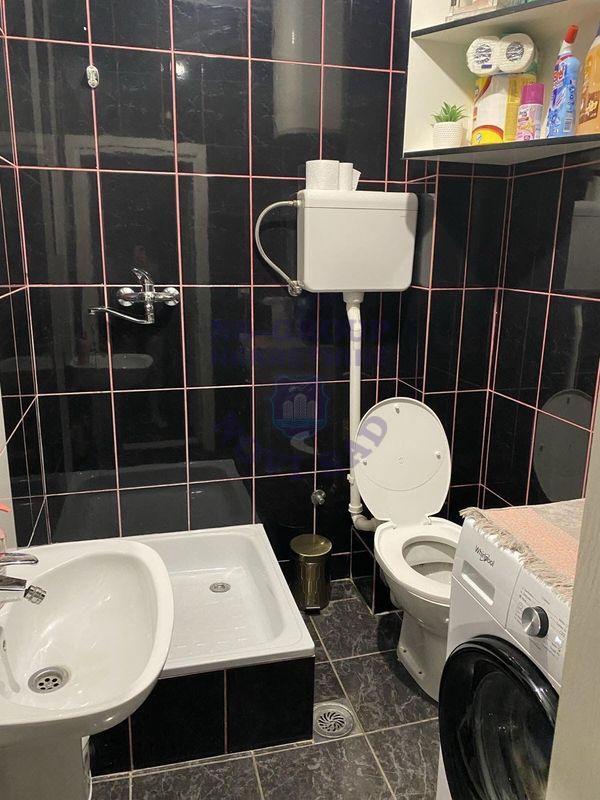 Slika 10 - Četvorosoban stan na Bulevaru Patrijarha Pavla 98m2