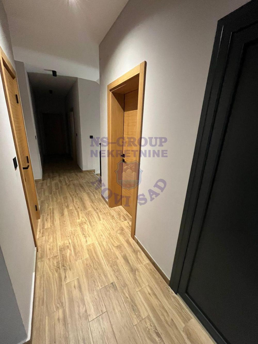 Slika 4 - Odličan četvorosoban stan na Klisi!