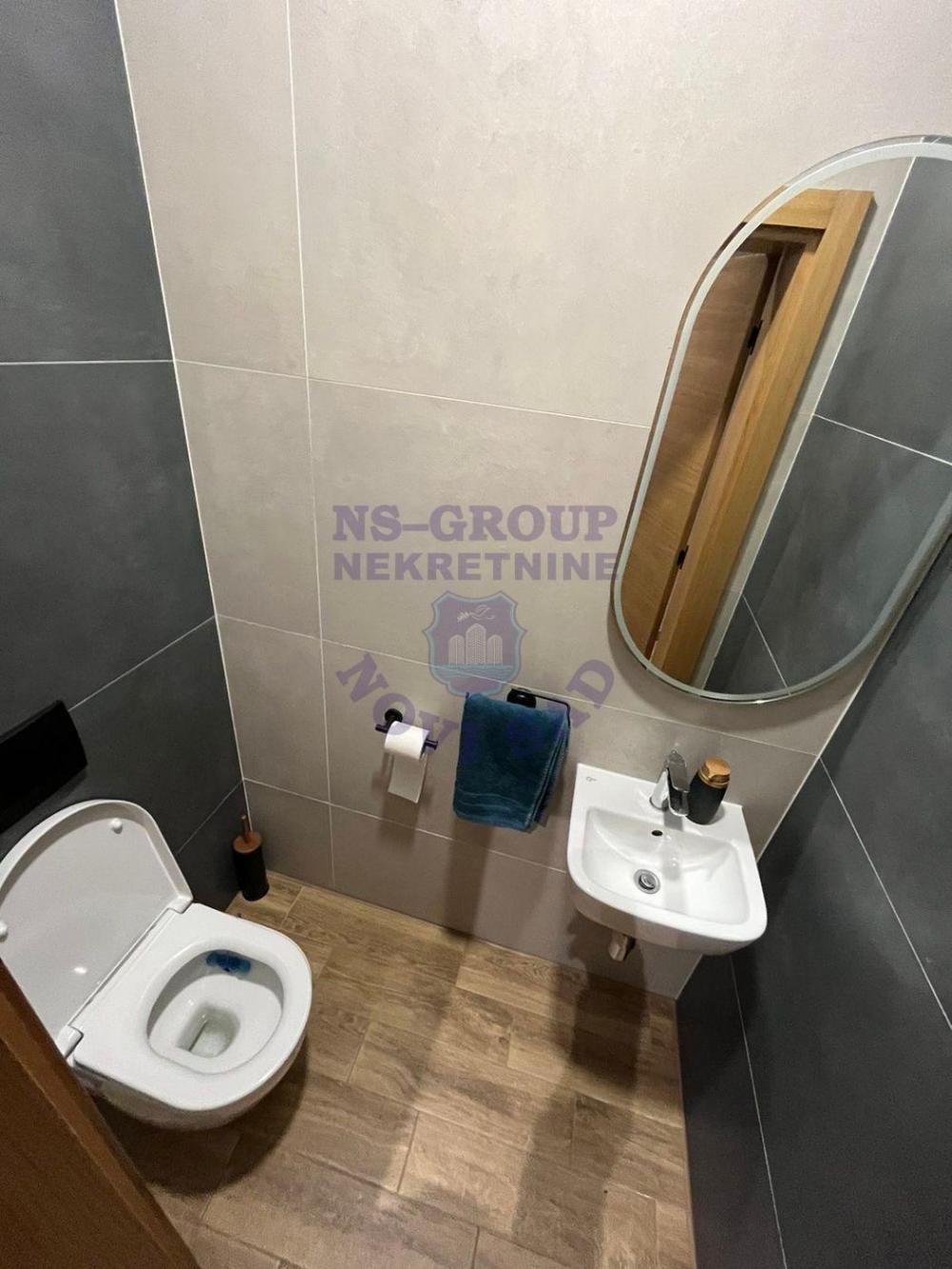 Slika 5 - Odličan četvorosoban stan na Klisi!