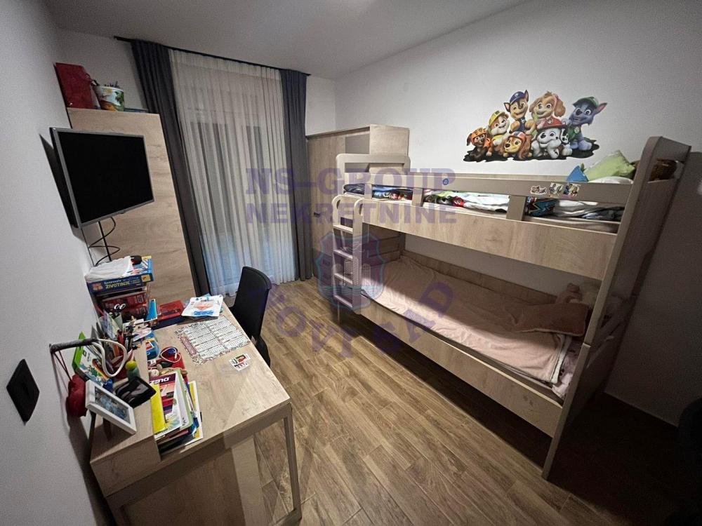 Slika 8 - Odličan četvorosoban stan na Klisi!