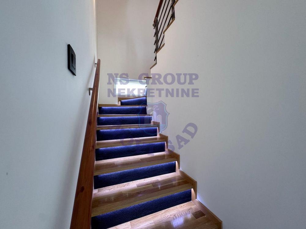 Slika 11 - Odličan četvorosoban stan na Klisi!