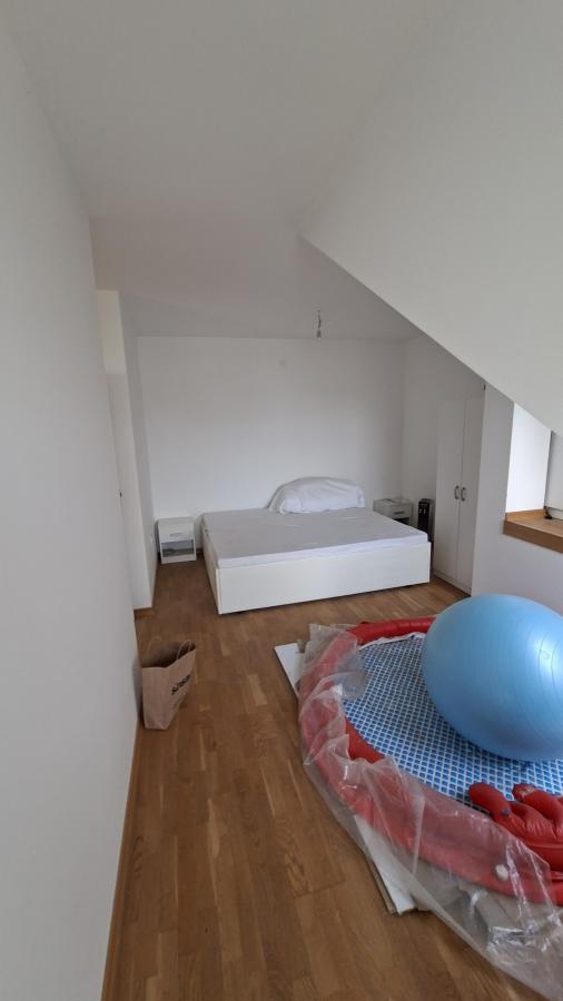 Slika 10 - Trosoban, 74m2, Podbara Novi Sad, sa terasom, ima lift