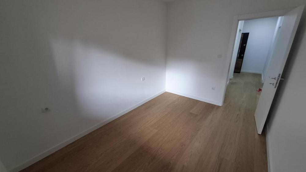 Slika 5 - NOV Trosoban stan 60m Detelinara