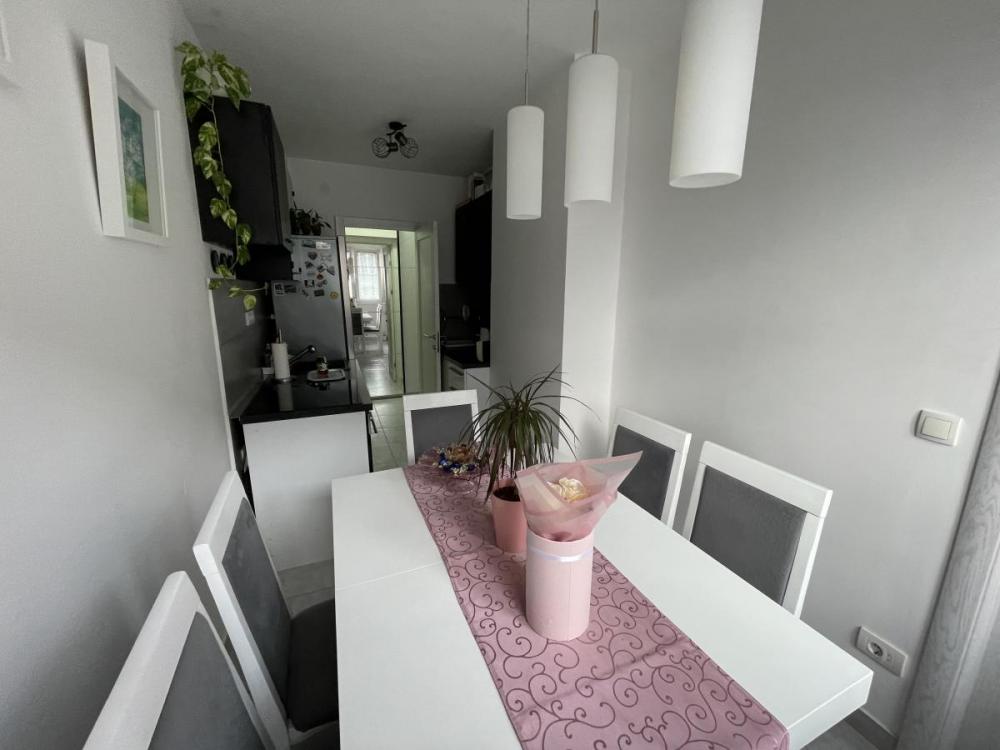 Slika 9 - Dvosoban stan 54m kod Ž.stanice Renoviran