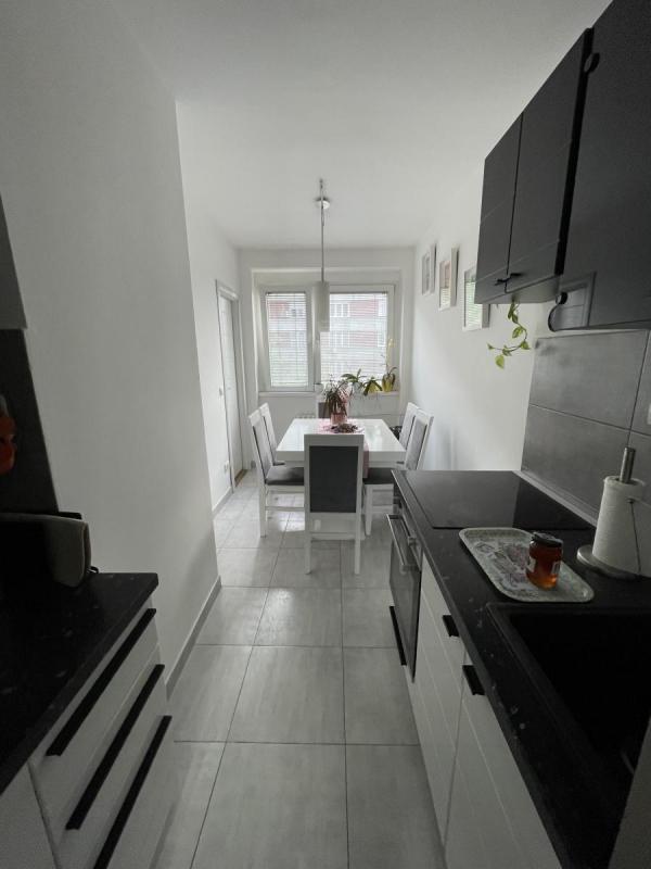 Slika 5 - Dvosoban stan 54m kod Ž.stanice Renoviran