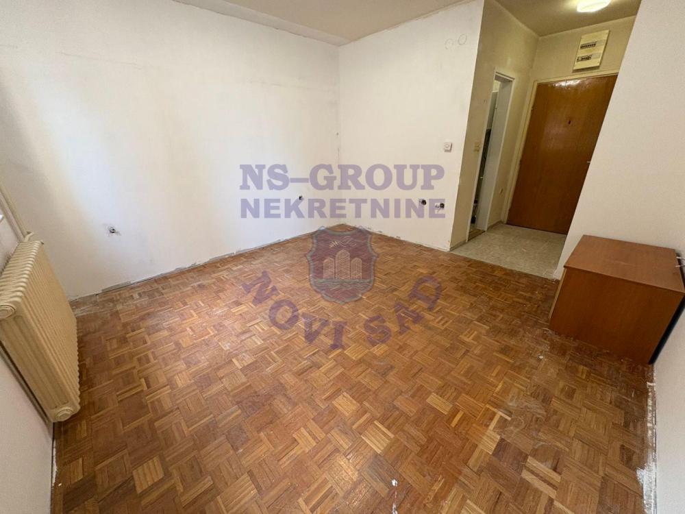 Slika 2 - Jednosoban, 20m2, Salajka (Partizanska ulica) Novi Sad