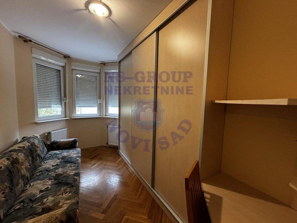 Slika 3 - Dvoiposoban, 46m2, Podbara Novi Sad, ima lift