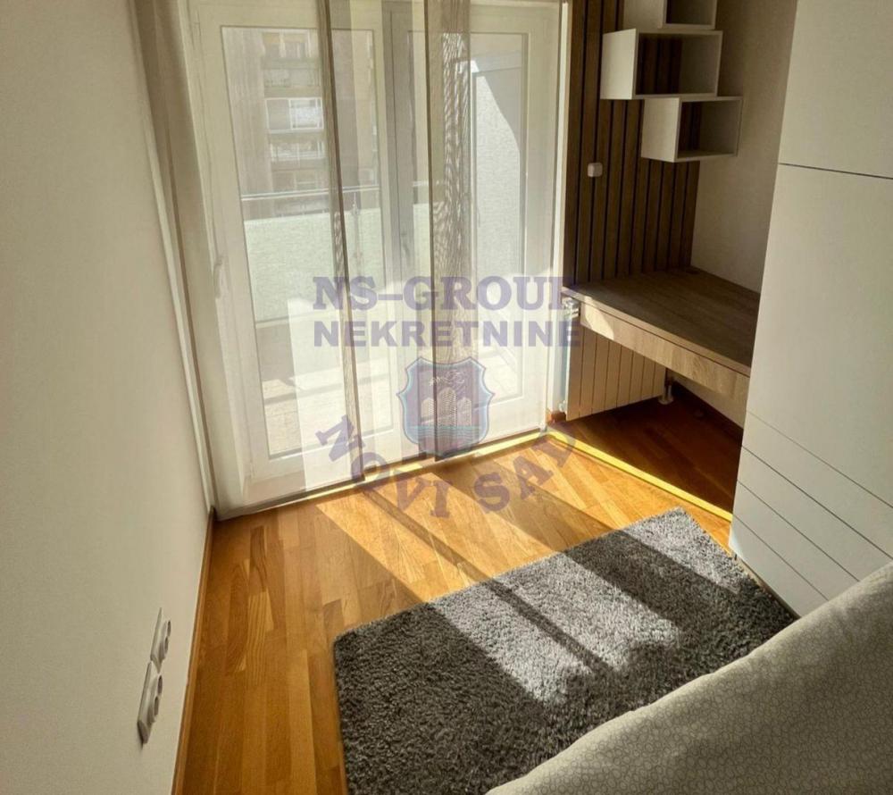 Slika 5 - Trosoban stan na Limanu 3