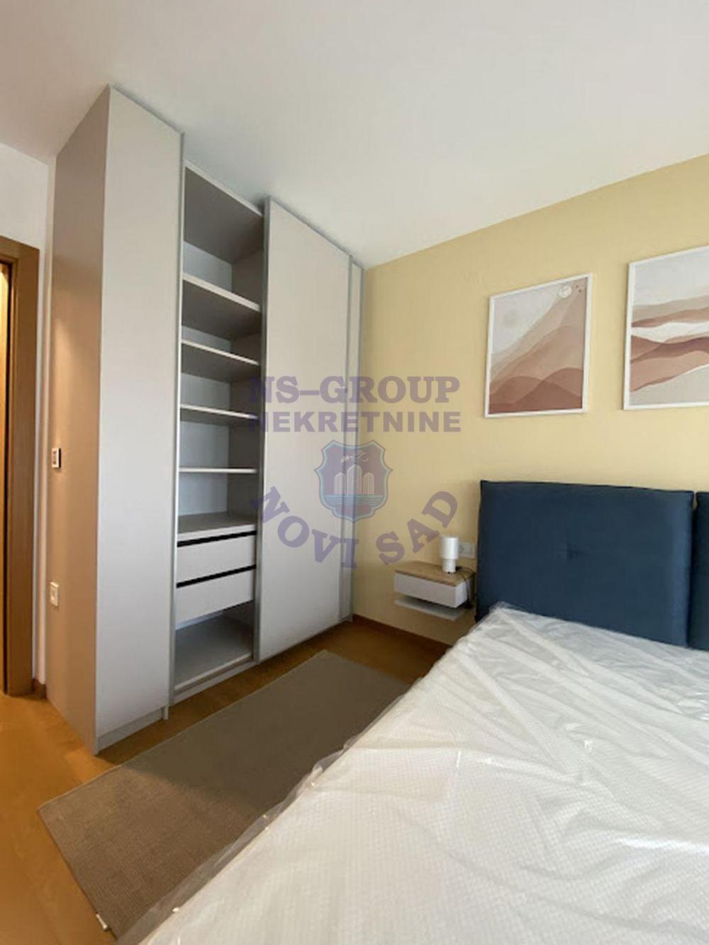 Slika 4 - Dvosoban, 42m2, Bulevar Evrope Novi Sad, sa terasom, ima lift