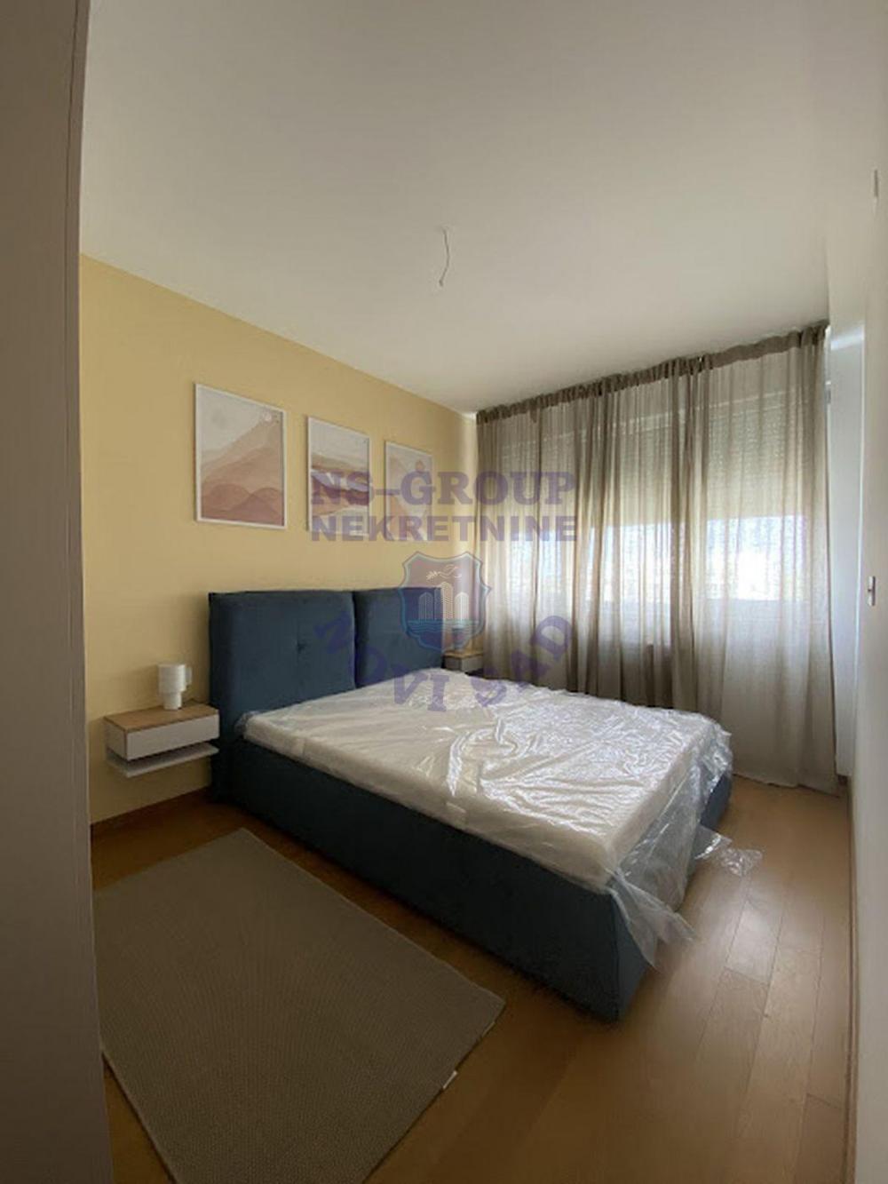 Slika 3 - Dvosoban, 42m2, Bulevar Evrope Novi Sad, sa terasom, ima lift