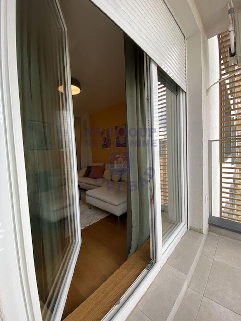 Glavna slika -Dvosoban, 42m2, Bulevar Evrope Novi Sad, sa terasom, ima lift