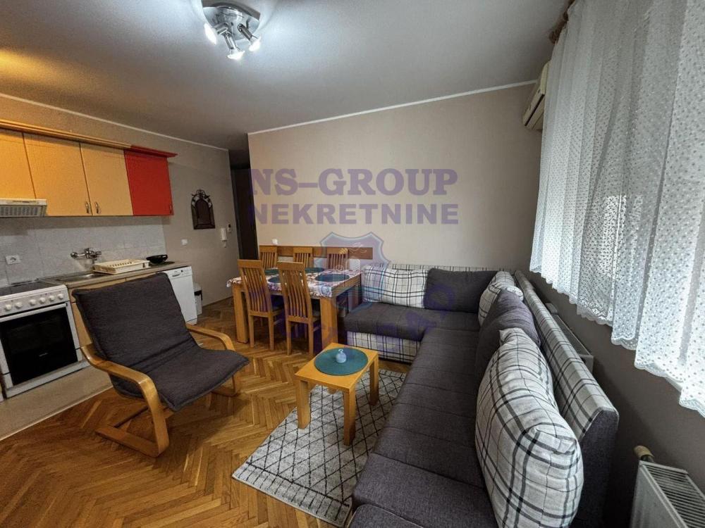 Glavna slika -Dvoiposoban, 46m2, Podbara Novi Sad, ima lift