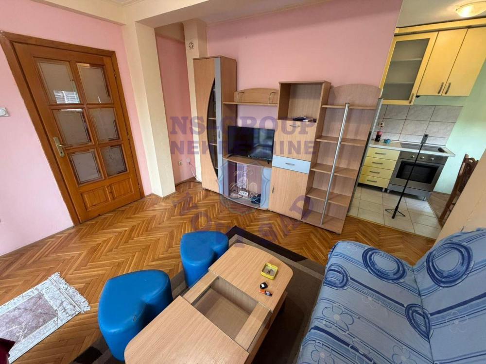 Glavna slika -Izuzetno funkcionalan stan na Novoj Detelinar