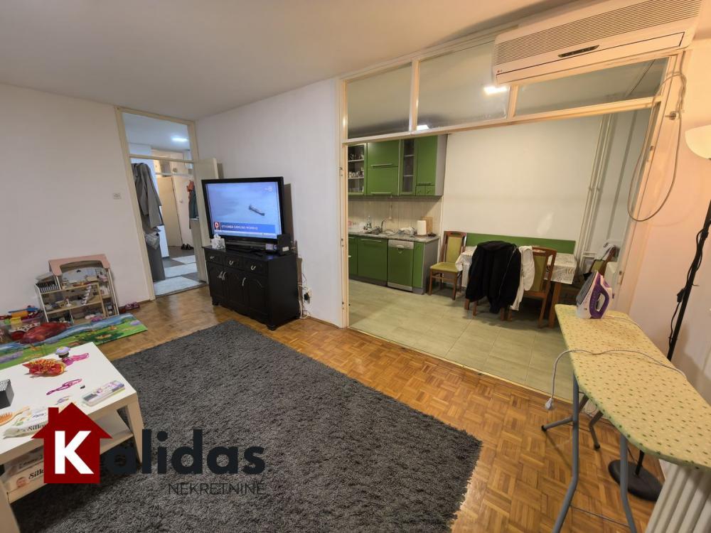 Slika 2 - Stan,NOVI SAD,LIMAN 1,kv: 77, € 200000, ID: 1008725