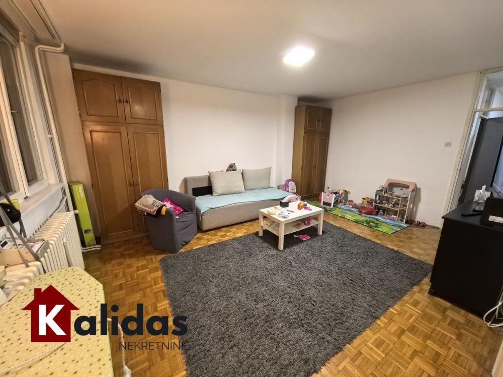 Slika 1 - Stan,NOVI SAD,LIMAN 1,kv: 77, € 200000, ID: 1008725