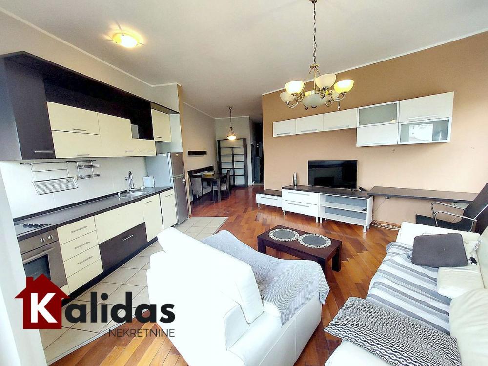 Slika 4 - Stan,NOVI SAD,BULEVAR EVROPE,kv: 67, € 170000, ID: 1008728