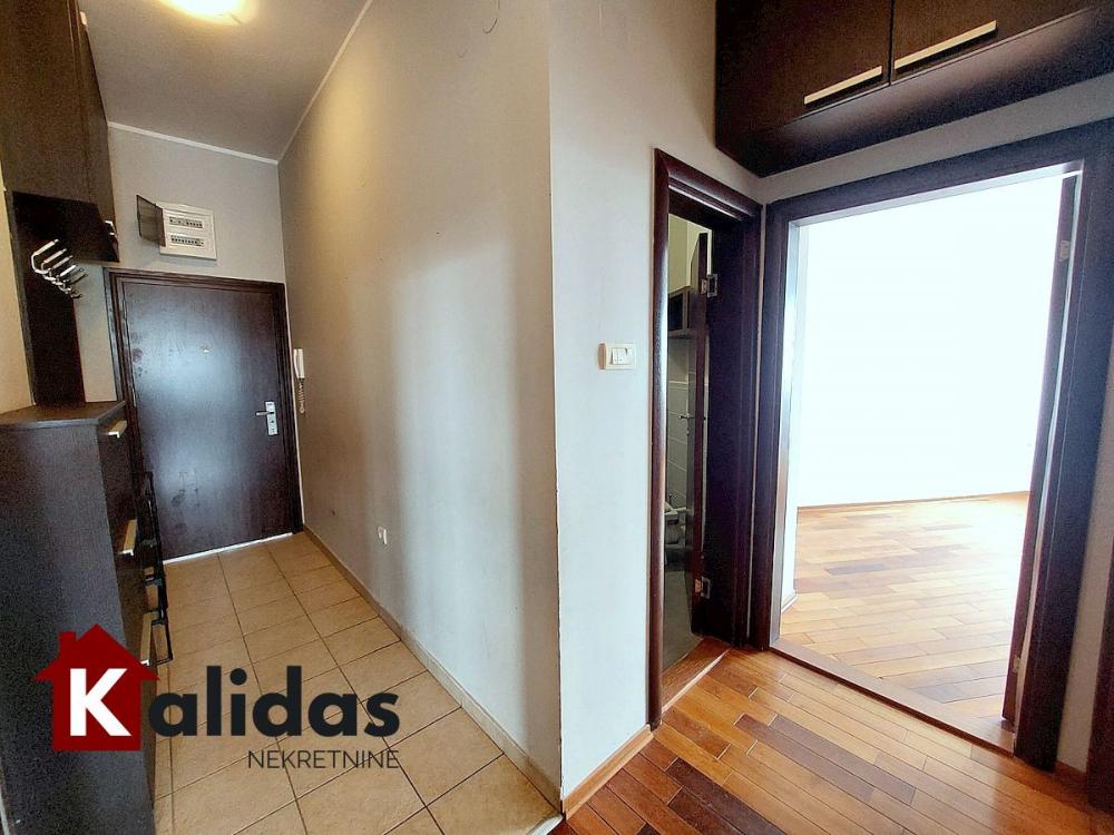 Slika 11 - Stan,NOVI SAD,BULEVAR EVROPE,kv: 67, € 170000, ID: 1008728