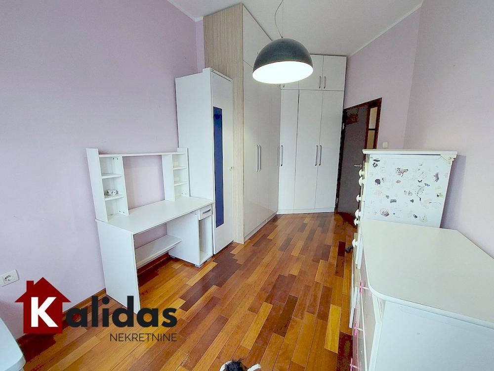 Slika 9 - Stan,NOVI SAD,BULEVAR EVROPE,kv: 67, € 170000, ID: 1008728
