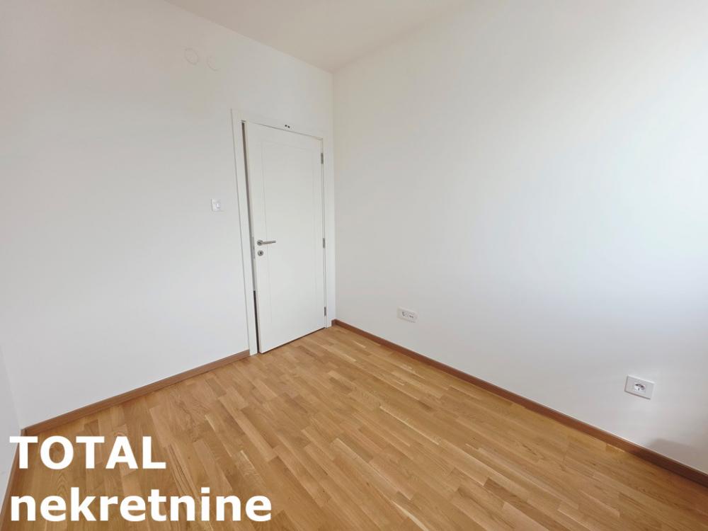 Slika 8 - Stan,NOVI SAD,AVIJACIJA,kv: 74.00, € 165000, ID: 1102532