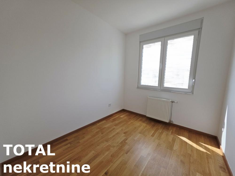 Slika 5 - Stan,NOVI SAD,AVIJACIJA,kv: 74.00, € 165000, ID: 1102532