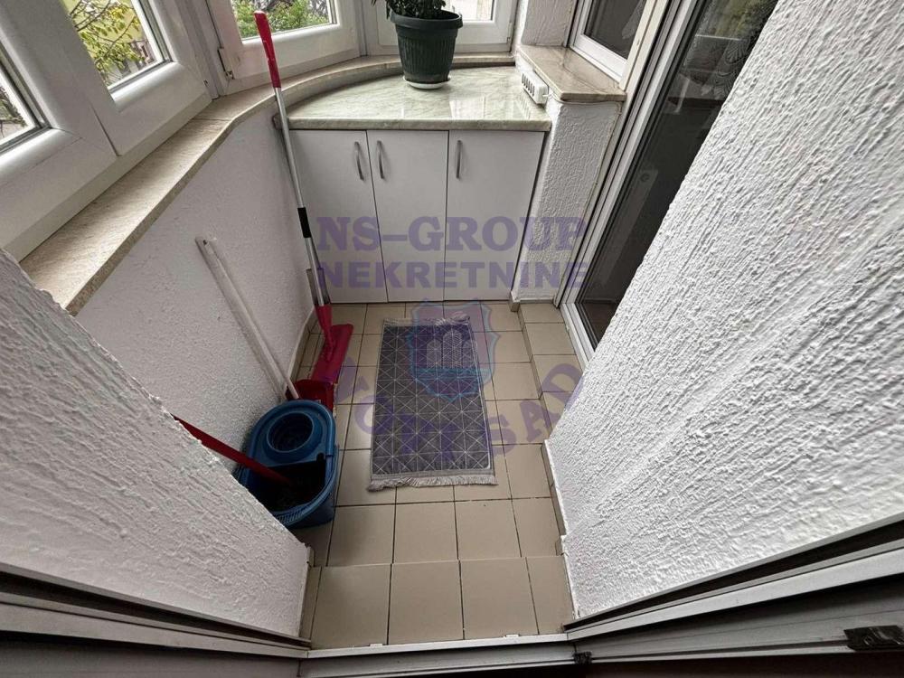 Slika 10 - Odlican dvoiposoban stan na Podbari 