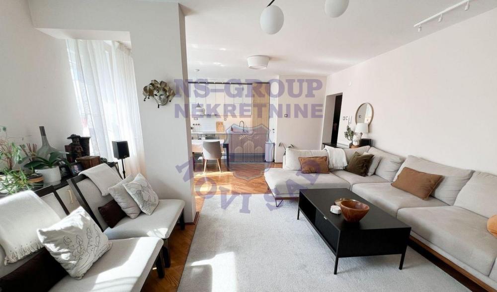 Glavna slika -Četvorosoban stan 102m2 Cara Dušana 