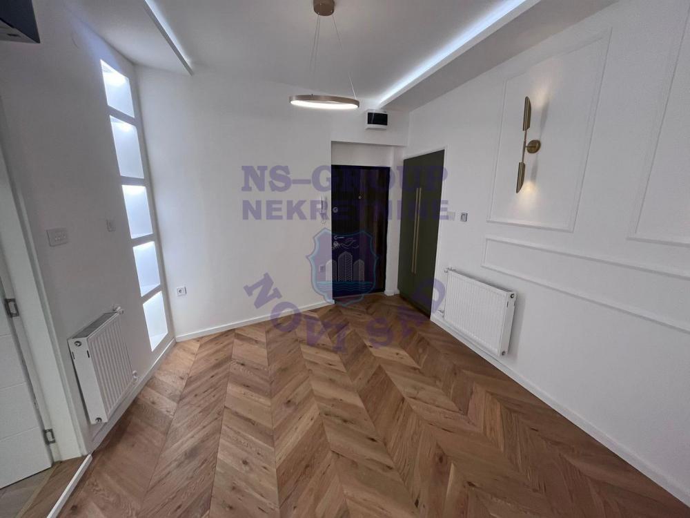 Slika 2 - Jednosoban, 21m2, Novosadski kej Novi Sad