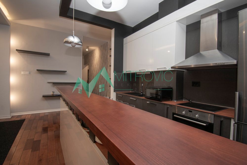 Slika 7 - Prostran i svetao četvorosoban stan 115m2 