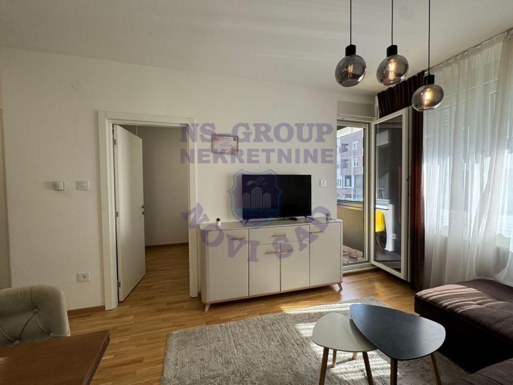 Slika 3 - Nov jednoiposoban stan na Avijaciji! 