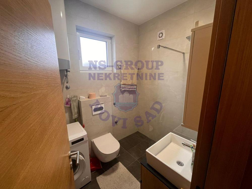 Slika 11 - Jednoiposoban, 35m2, Novi Sad centar Novi Sad