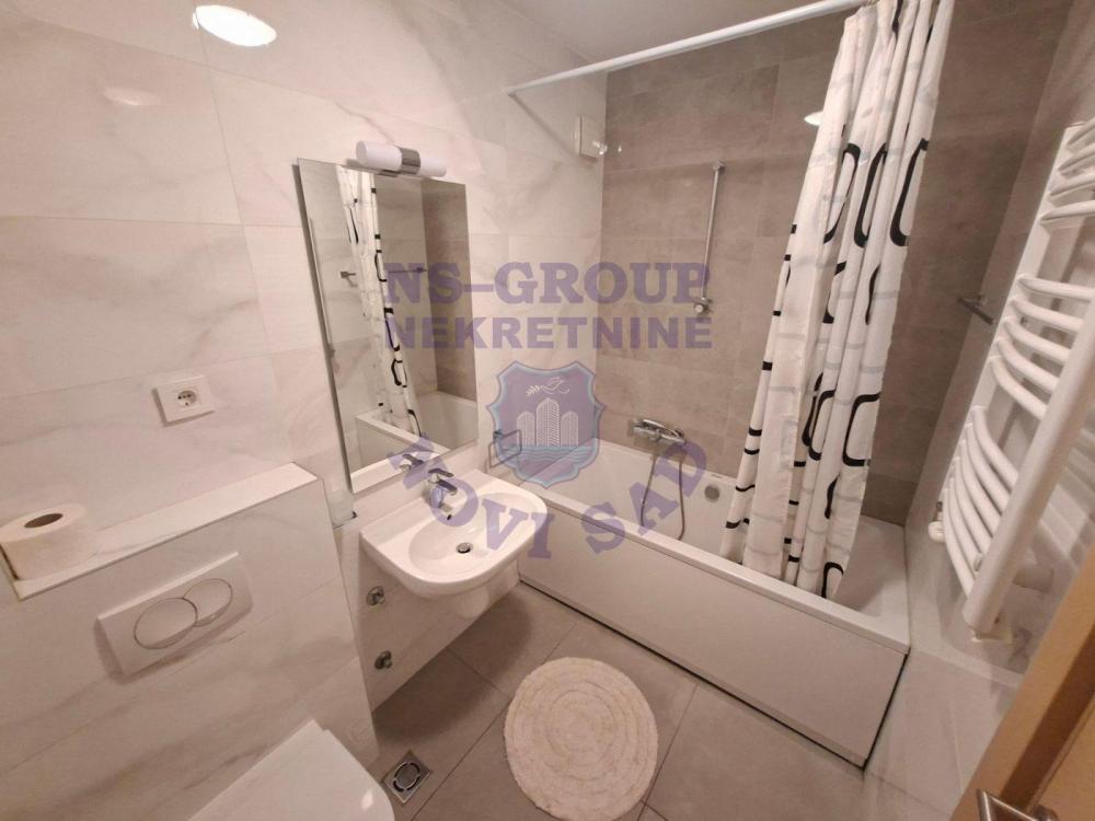 Slika 8 - Odlican trosoban stan na Bulevaru Evrope!