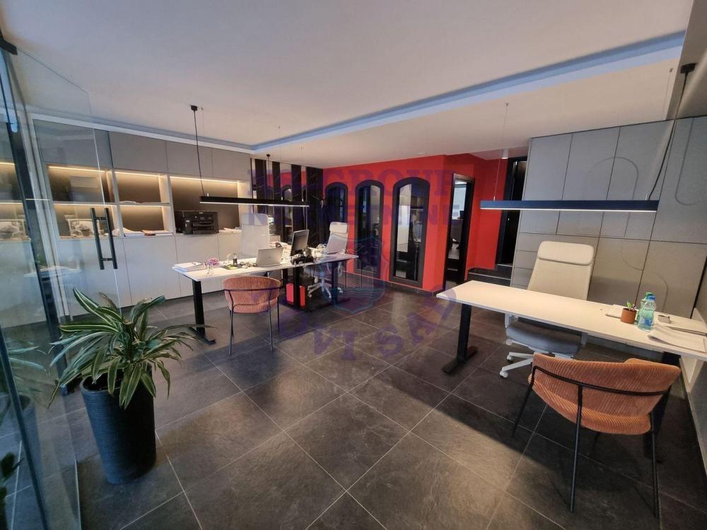 Glavna slika -Fantastican dvosoban stan u blizini Zeleznicke Stanice!