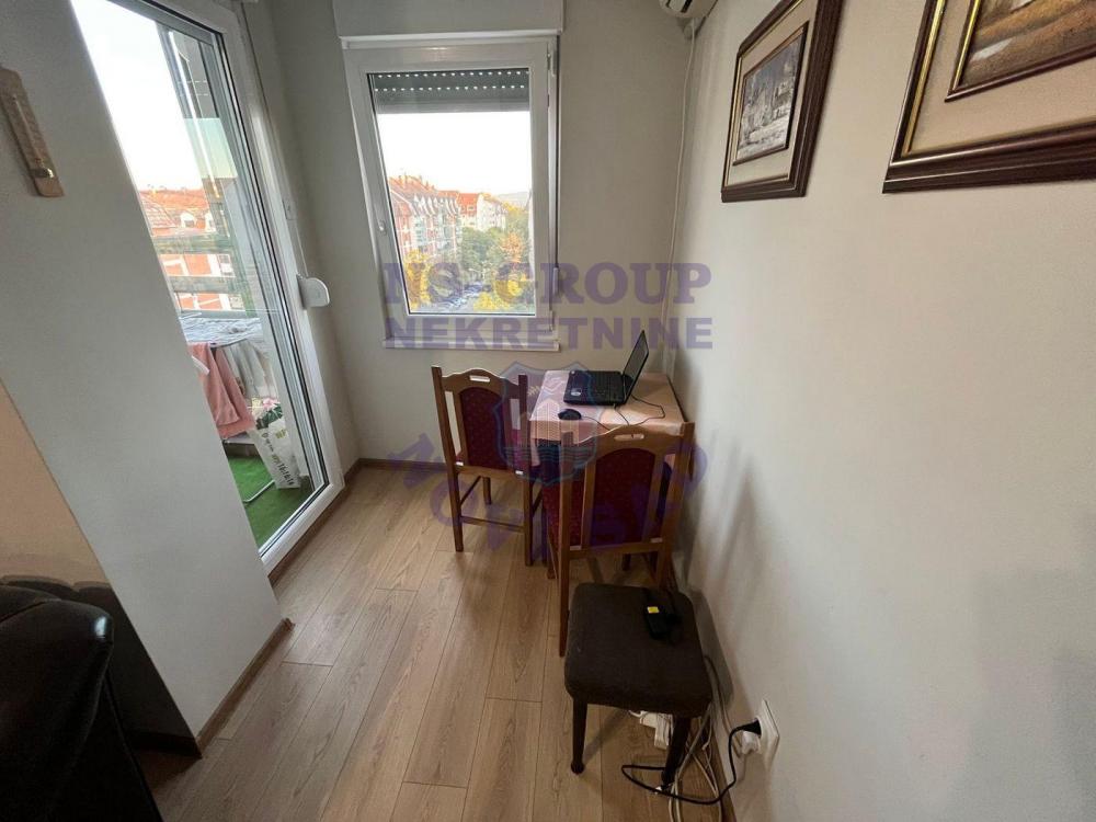 Slika 7 - Odlican jednoiposoban stan na Novom Naselju!