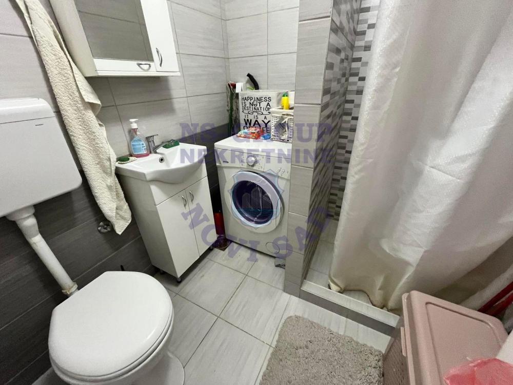 Slika 9 - Odlican jednoiposoban stan na Novom Naselju!