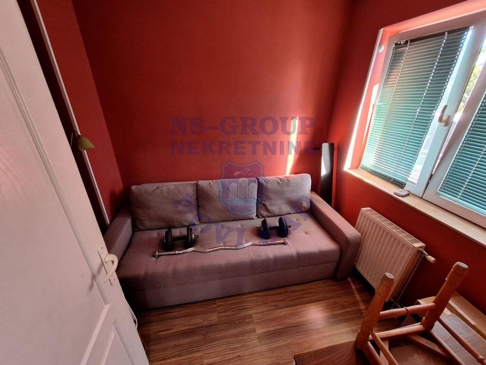 Slika 1 - Jednoiposoban, 35m2, Telep Novi Sad, sa terasom