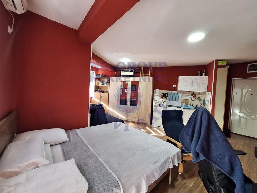 Slika 10 - Jednoiposoban, 35m2, Telep Novi Sad, sa terasom