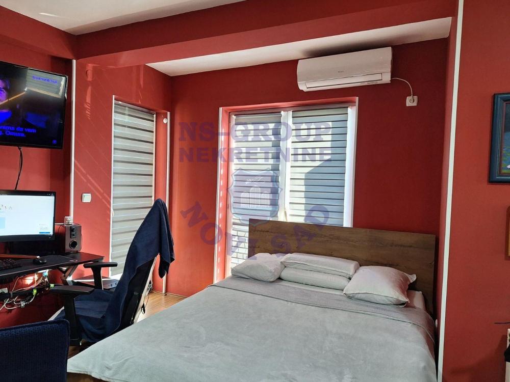 Slika 9 - Jednoiposoban, 35m2, Telep Novi Sad, sa terasom