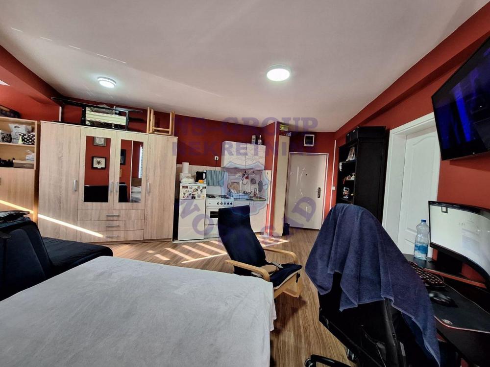 Slika 5 - Jednoiposoban, 35m2, Telep Novi Sad, sa terasom