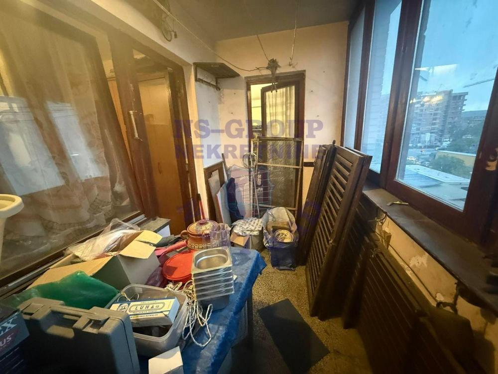 Slika 5 - Dvosoban, 46m2, Satelit Novi Sad, sa terasom, ima lift