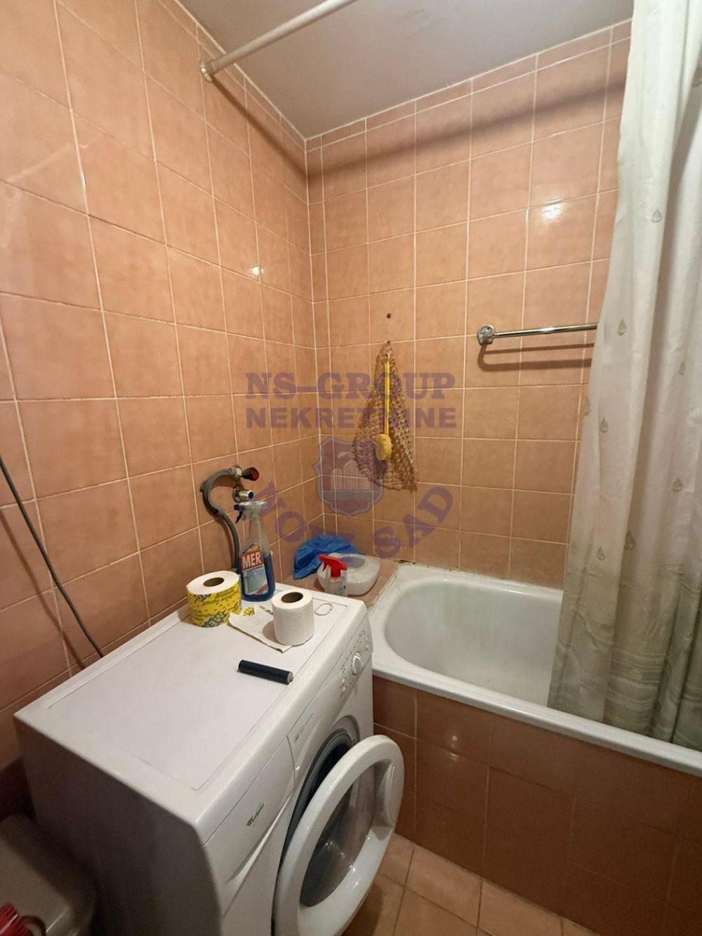 Slika 6 - Dvosoban, 46m2, Satelit Novi Sad, sa terasom, ima lift