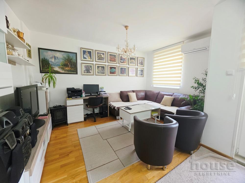 Slika 2 - Stan,NOVI SAD,ADICE,kv: 80.00, € 180000, ID: 1065628