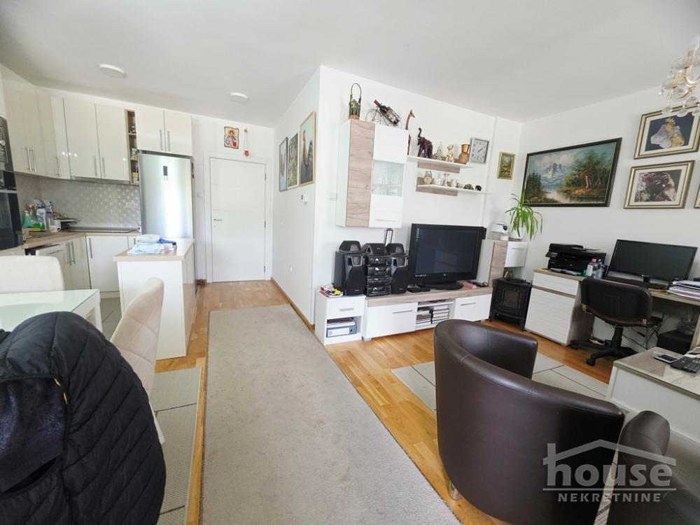 Slika 6 - Stan,NOVI SAD,ADICE,kv: 80.00, € 180000, ID: 1065628