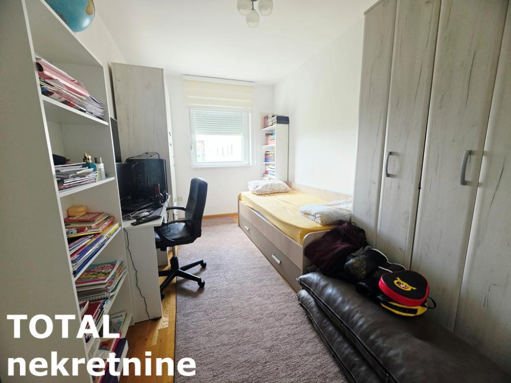 Slika 11 - Stan,NOVI SAD,ADICE,kv: 80.00, € 180000, ID: 1102476