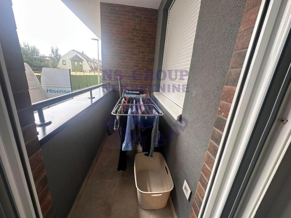 Slika 5 - Dvosoban, 43m2, Avijatičarsko naselje Novi Sad, sa terasom, ima lift