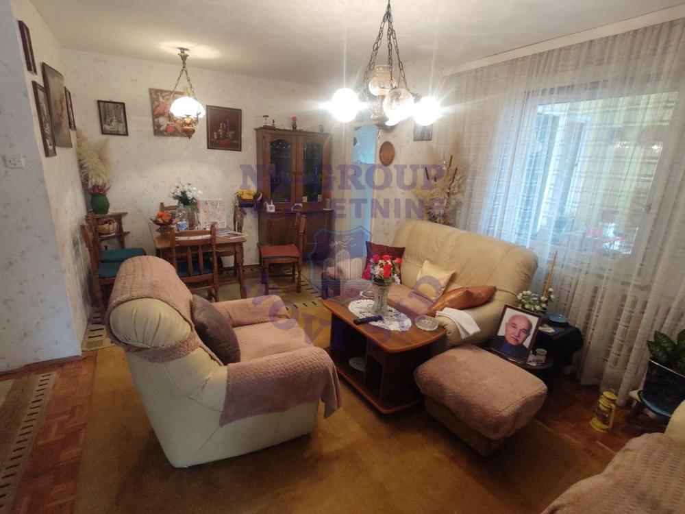 Slika 1 - Odličan troiposoban stan u Novom Naselju!