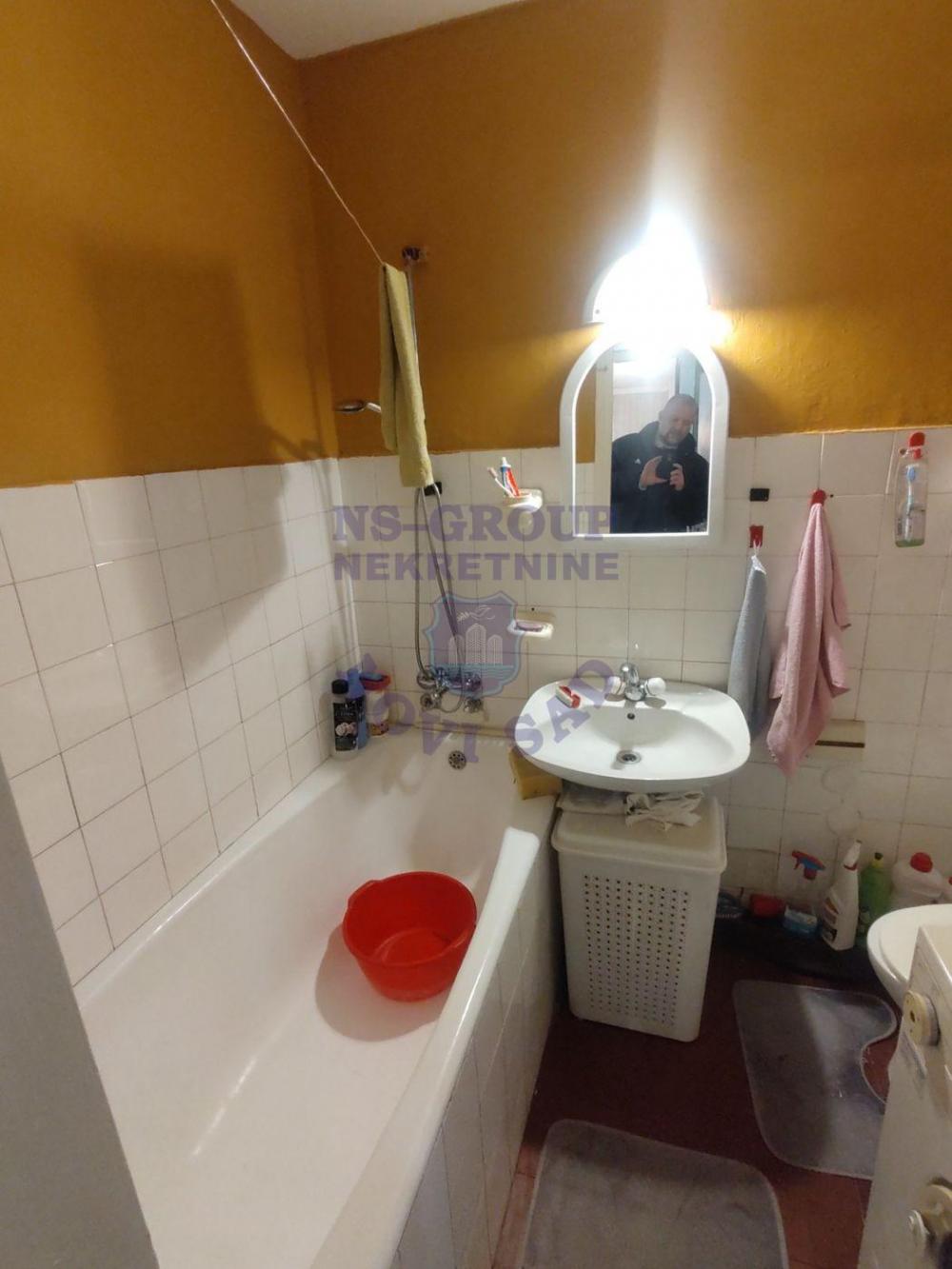 Slika 10 - Odličan troiposoban stan u Novom Naselju!